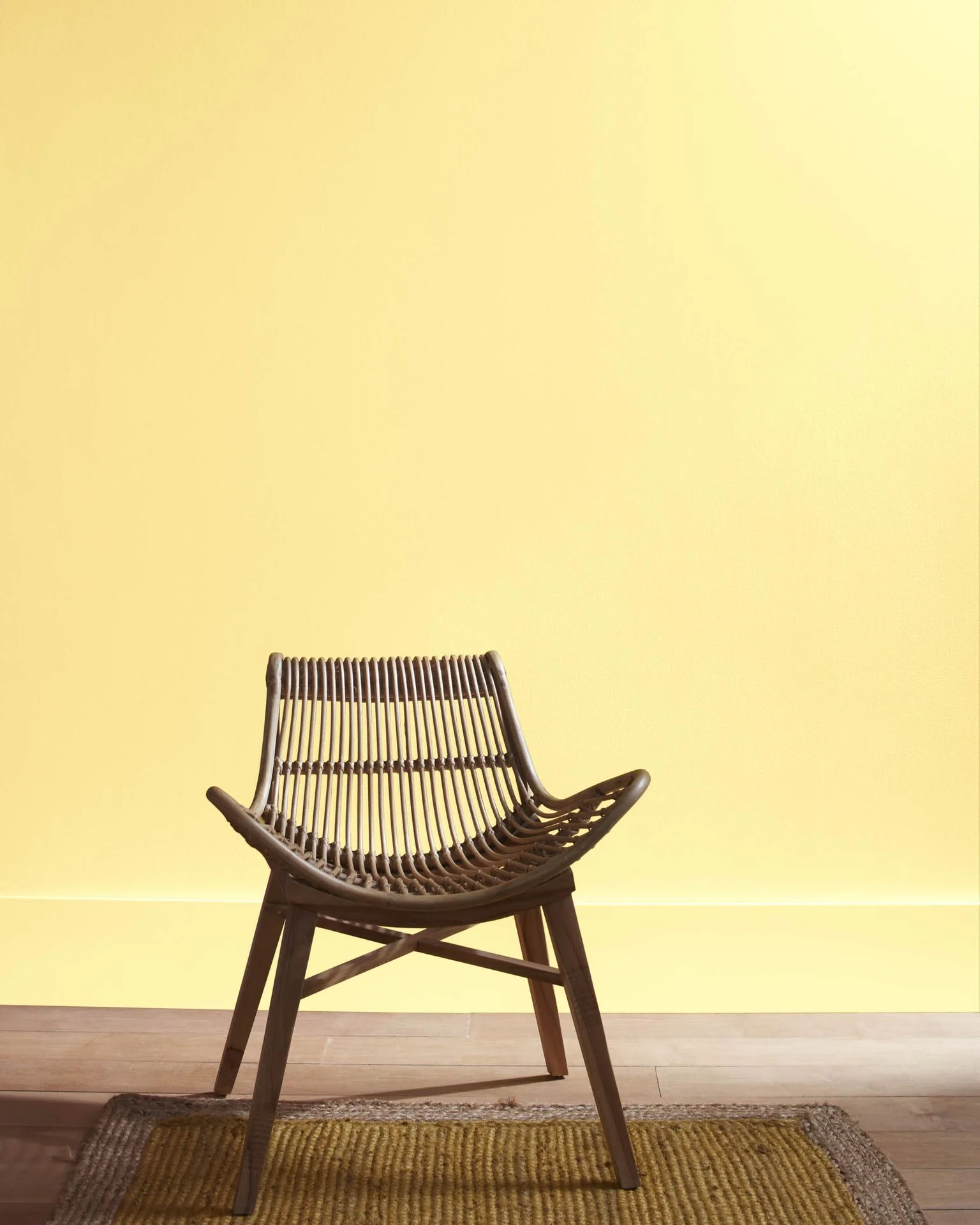 Vernazza Yellow 325