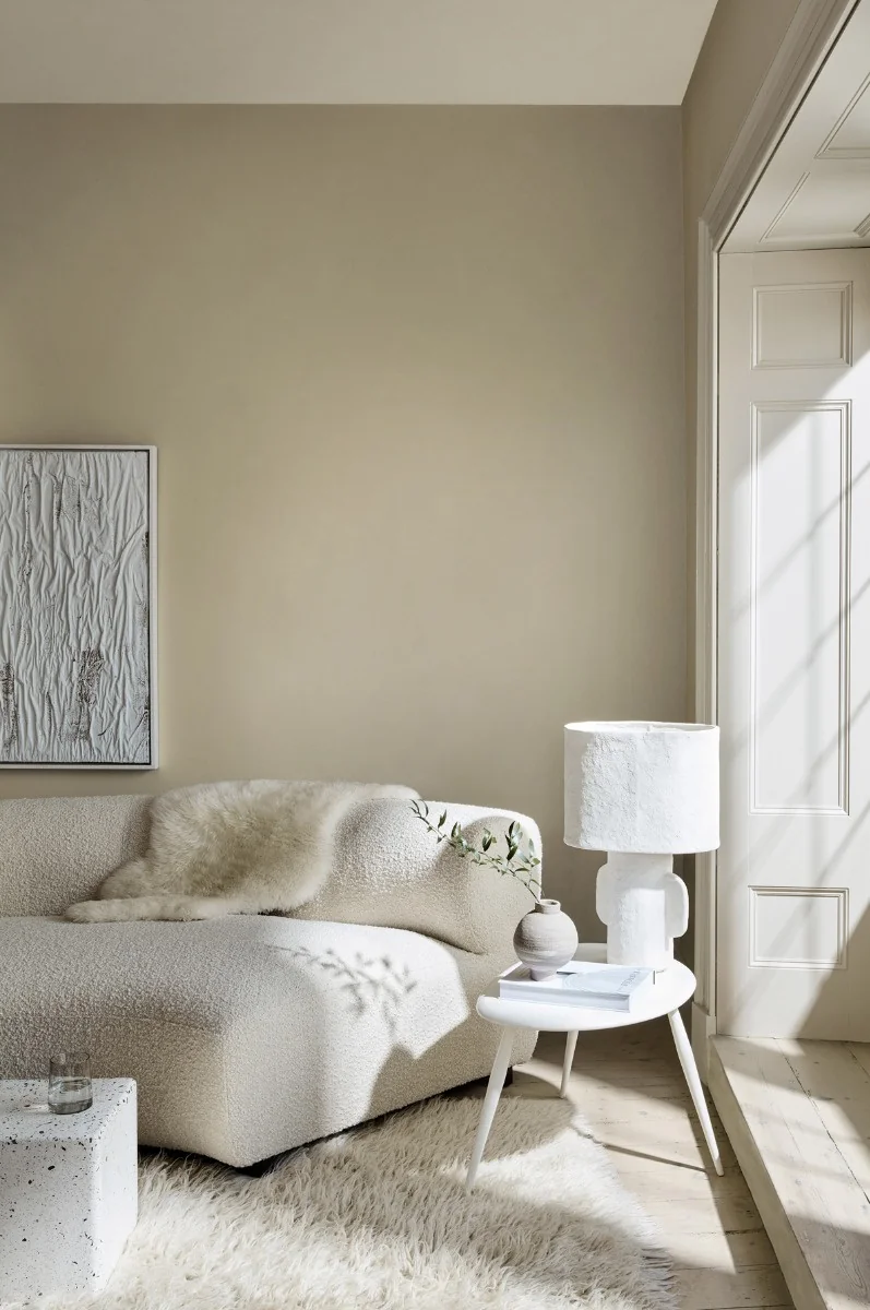 Silent White™ 329